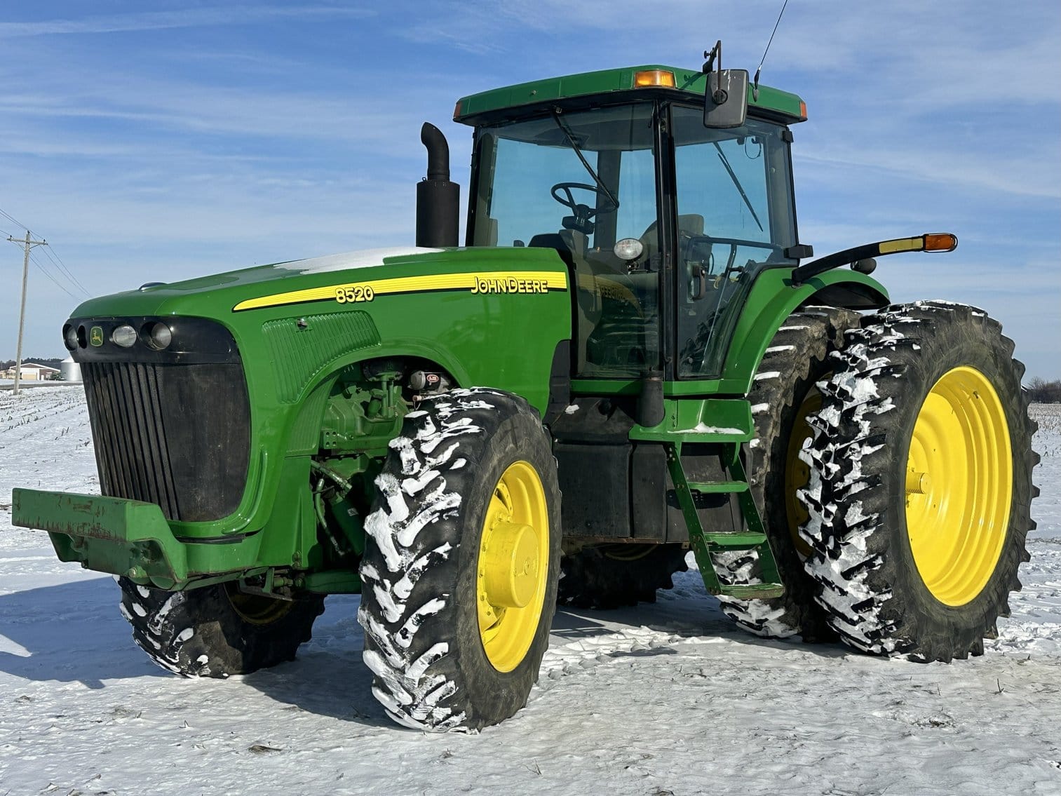 2004 John Deere 8520 Equipment Image0