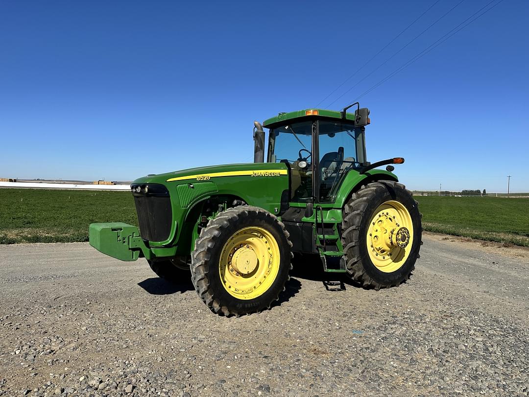 Image of John Deere 8520 Primary image