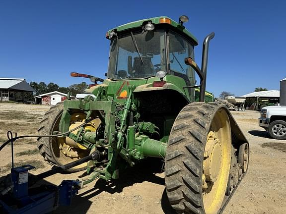 Image of John Deere 8520T equipment image 3