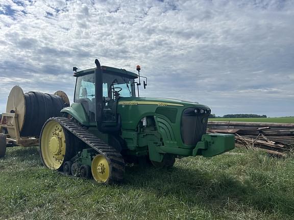 Image of John Deere 8520T Primary image