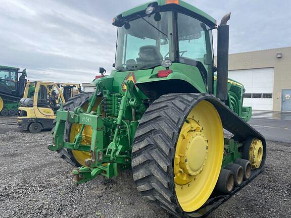 Image of John Deere 8520T equipment image 3