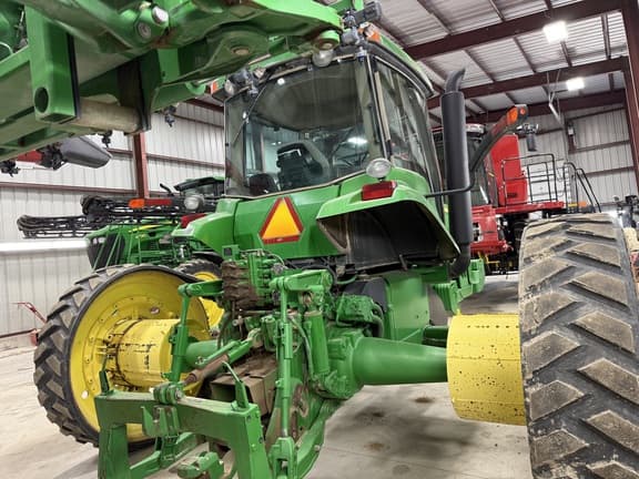 Image of John Deere 8520T equipment image 3