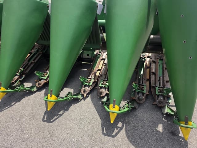 Image of John Deere 893 equipment image 4