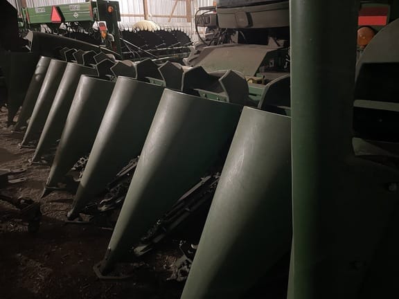 Main image John Deere 893