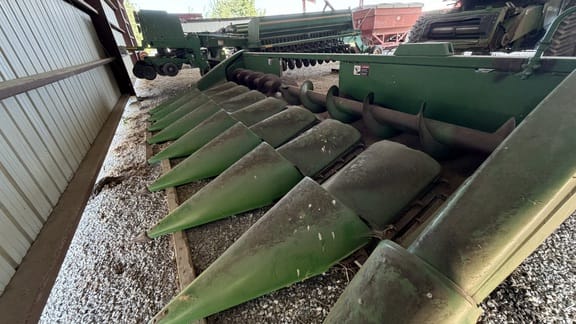 2004 John Deere 893 Equipment Image0