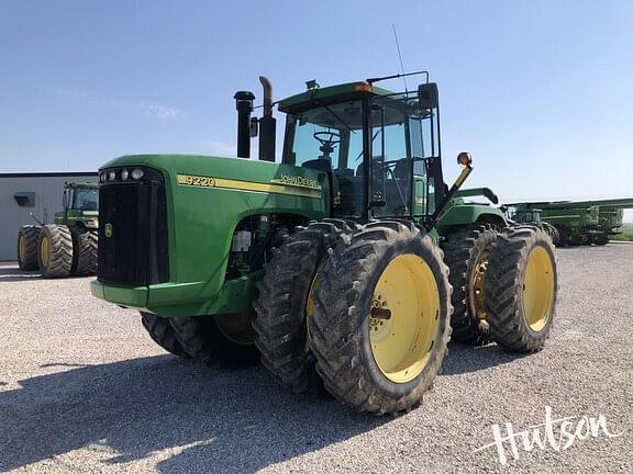 Image of John Deere 9220 equipment image 2