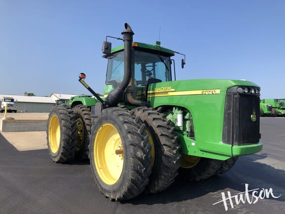 2004 John Deere 9220 Equipment Image0