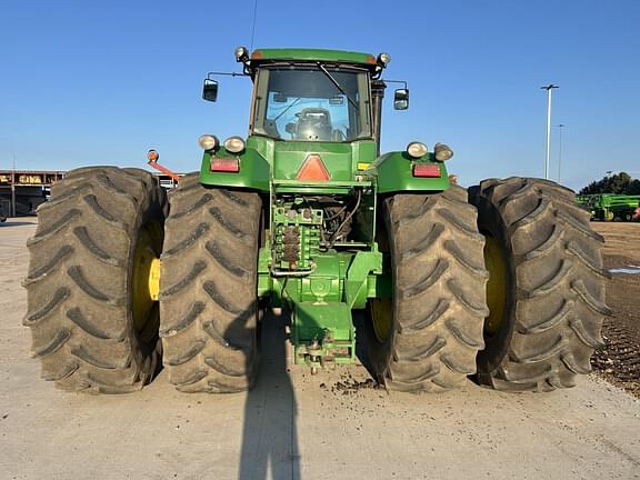 Image of John Deere 9220 equipment image 4