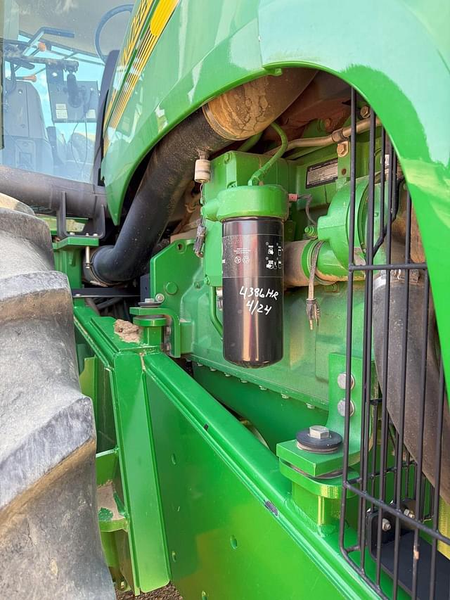 Image of John Deere 9220 equipment image 3