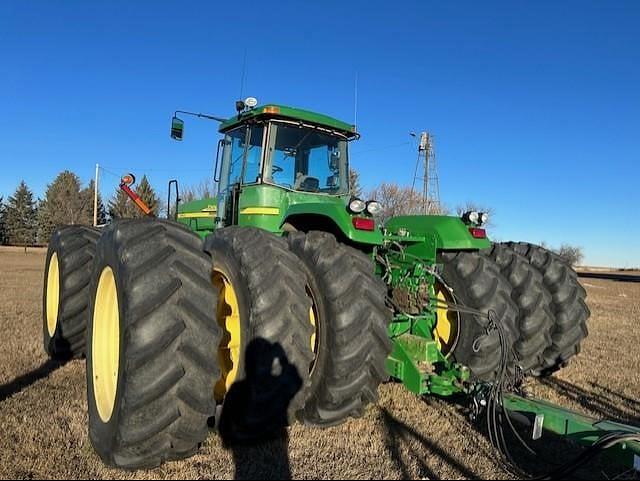 Image of John Deere 9220 equipment image 2