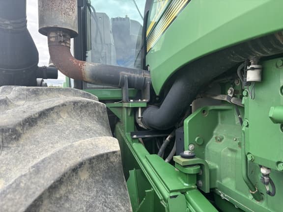 Image of John Deere 9220 equipment image 1