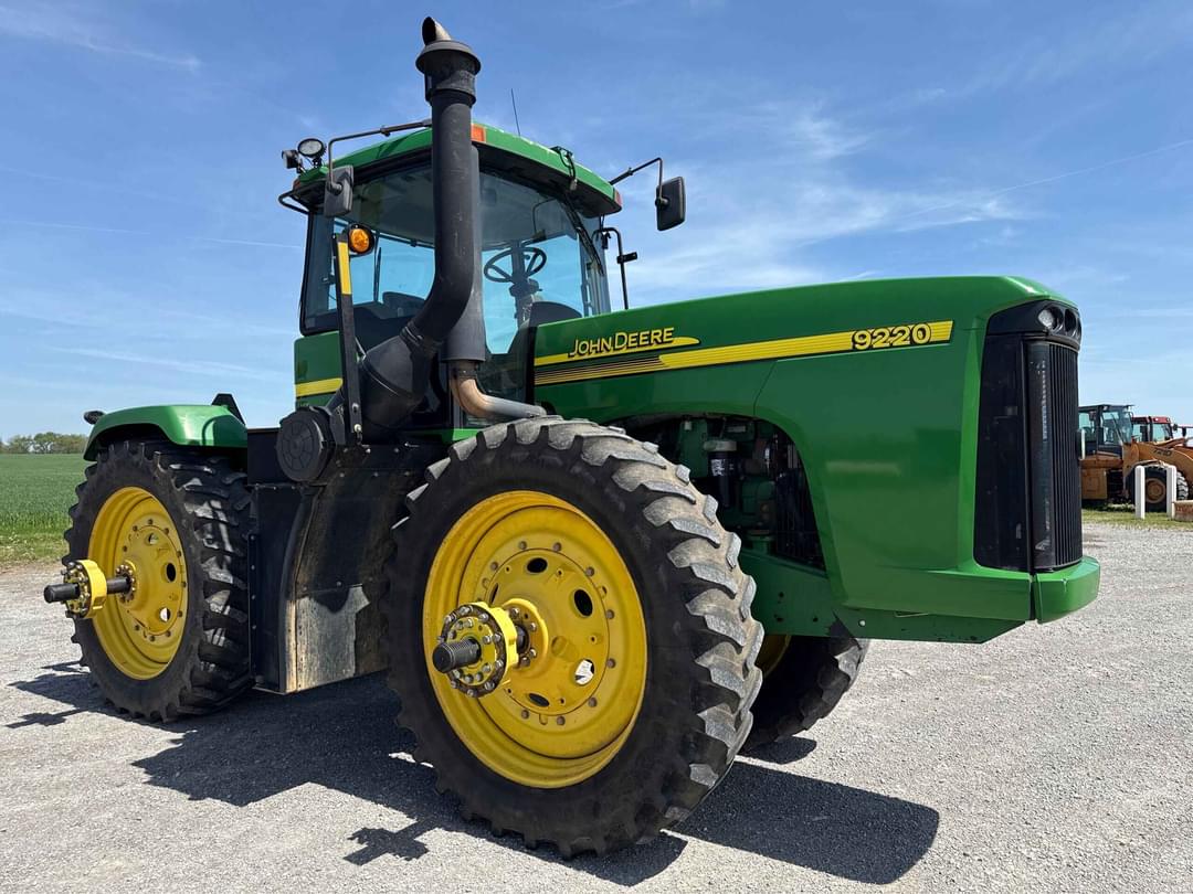 Image of John Deere 9220 Primary image