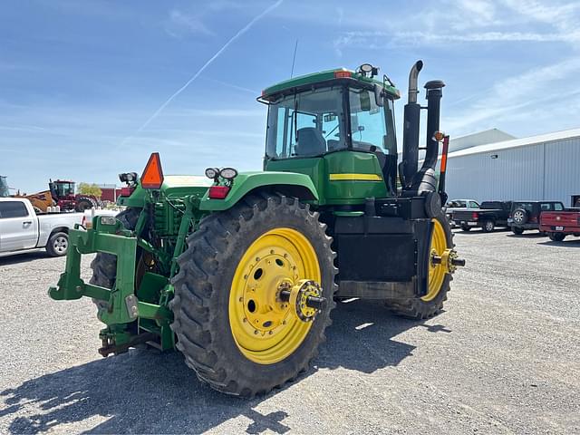 Image of John Deere 9220 equipment image 2