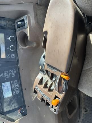 Image of John Deere 9220 equipment image 3