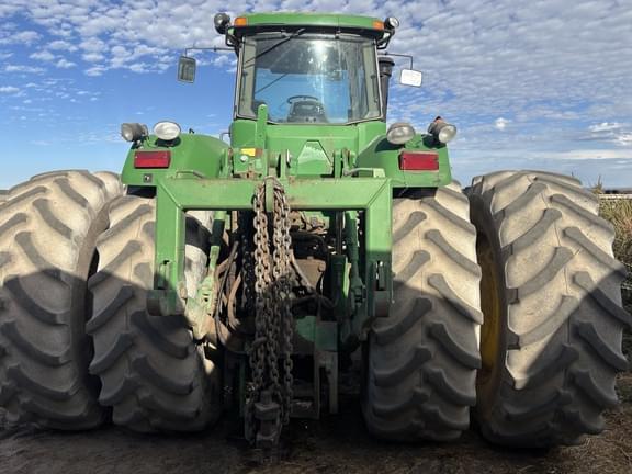 Image of John Deere 9220 equipment image 1