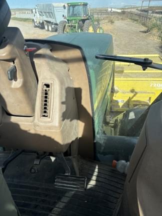 Image of John Deere 9220 equipment image 2