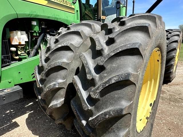 Image of John Deere 9220 equipment image 4