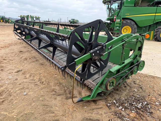 Image of John Deere 925D equipment image 2