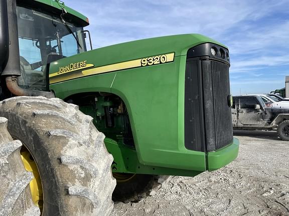 Image of John Deere 9320 equipment image 1