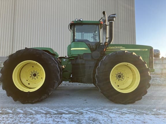 Image of John Deere 9320 equipment image 4