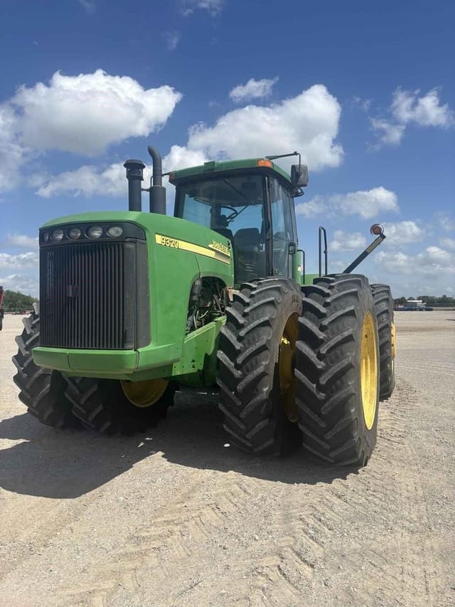 Image of John Deere 9320 equipment image 3