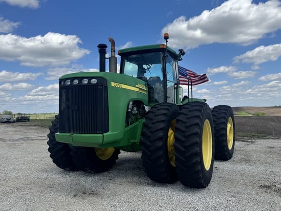 Image of John Deere 9320 equipment image 2