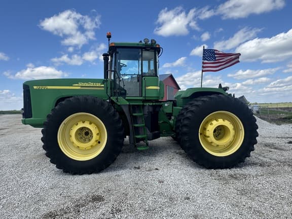 Image of John Deere 9320 equipment image 4