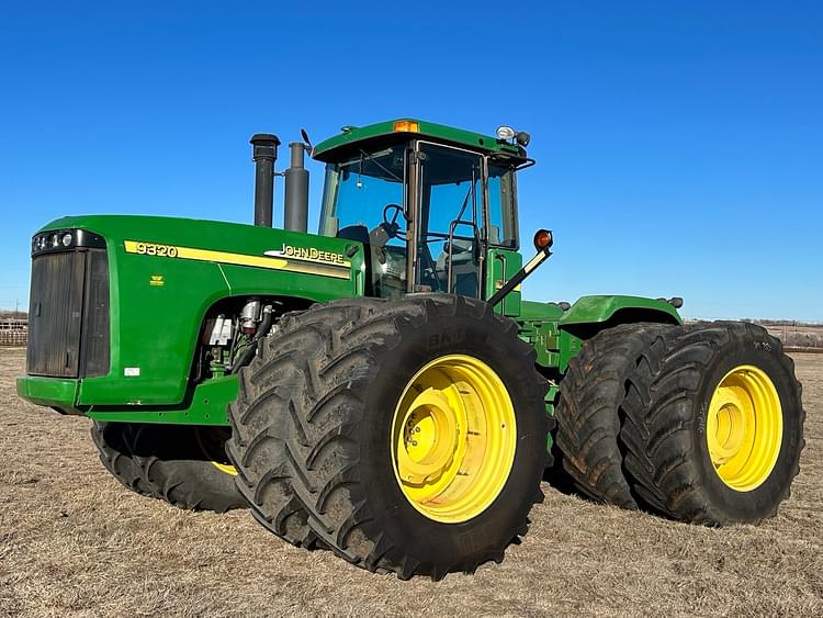 2004 John Deere 9320 Equipment Image0