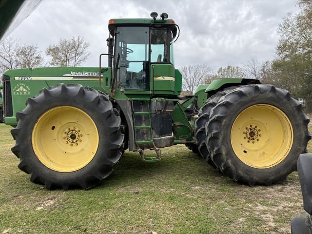Image of John Deere 9320 equipment image 1