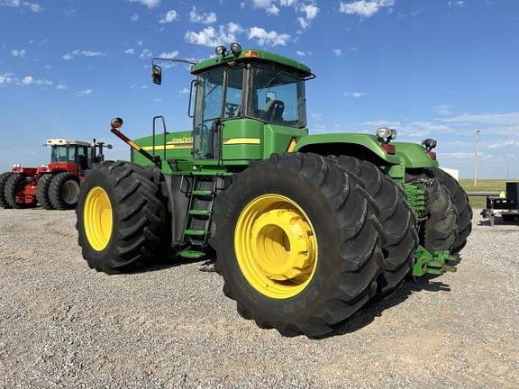 Image of John Deere 9320 equipment image 2