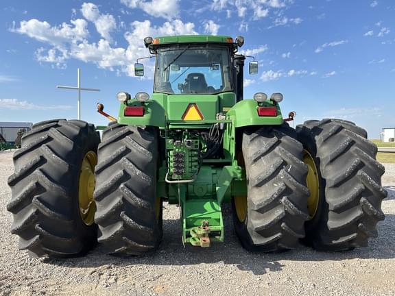 Image of John Deere 9320 equipment image 3