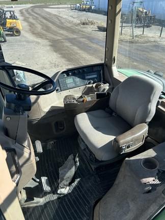 Image of John Deere 9320T equipment image 4
