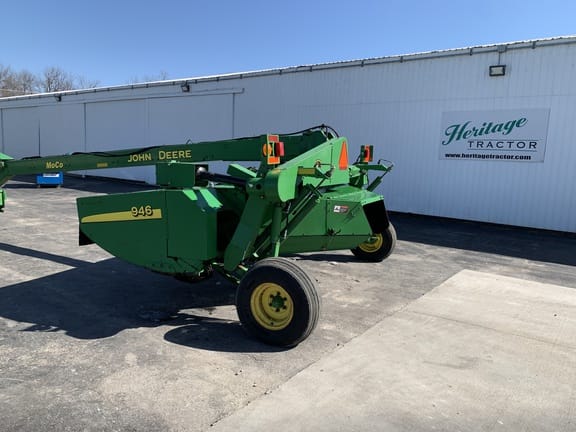 Main image John Deere 946