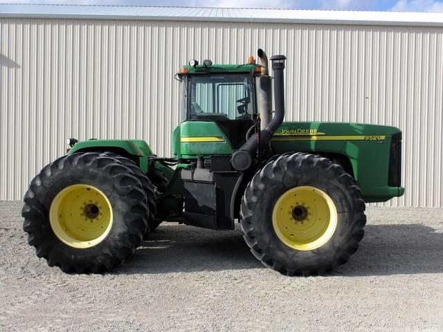 Image of John Deere 9520 equipment image 4
