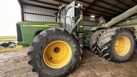 2004 John Deere 9520 Equipment Image0