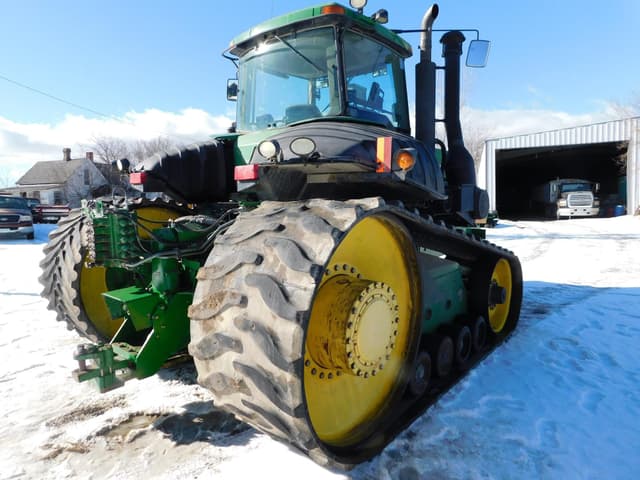 Image of John Deere 9520T equipment image 2