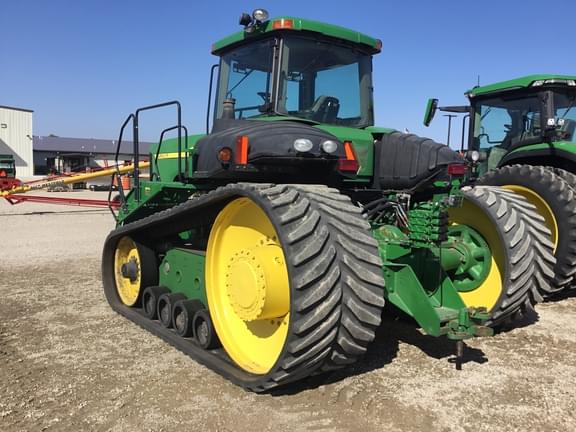 Image of John Deere 9520T equipment image 3