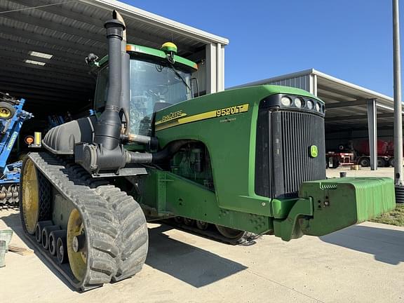 Image of John Deere 9520T equipment image 4