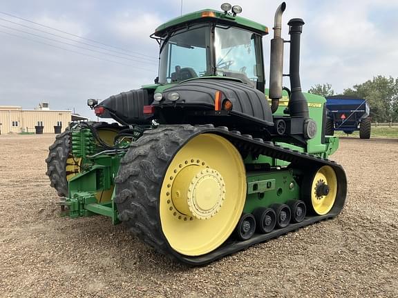 Image of John Deere 9520T equipment image 3