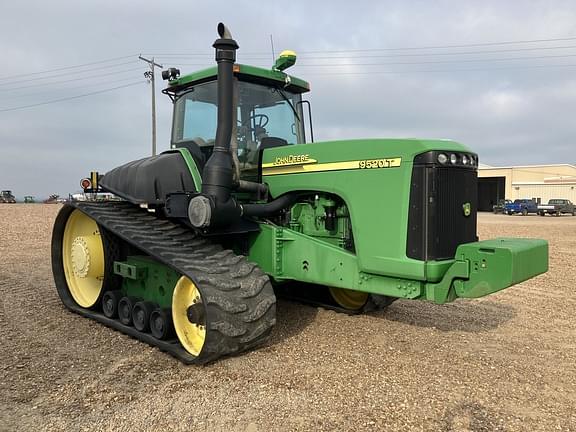 Image of John Deere 9520T equipment image 4