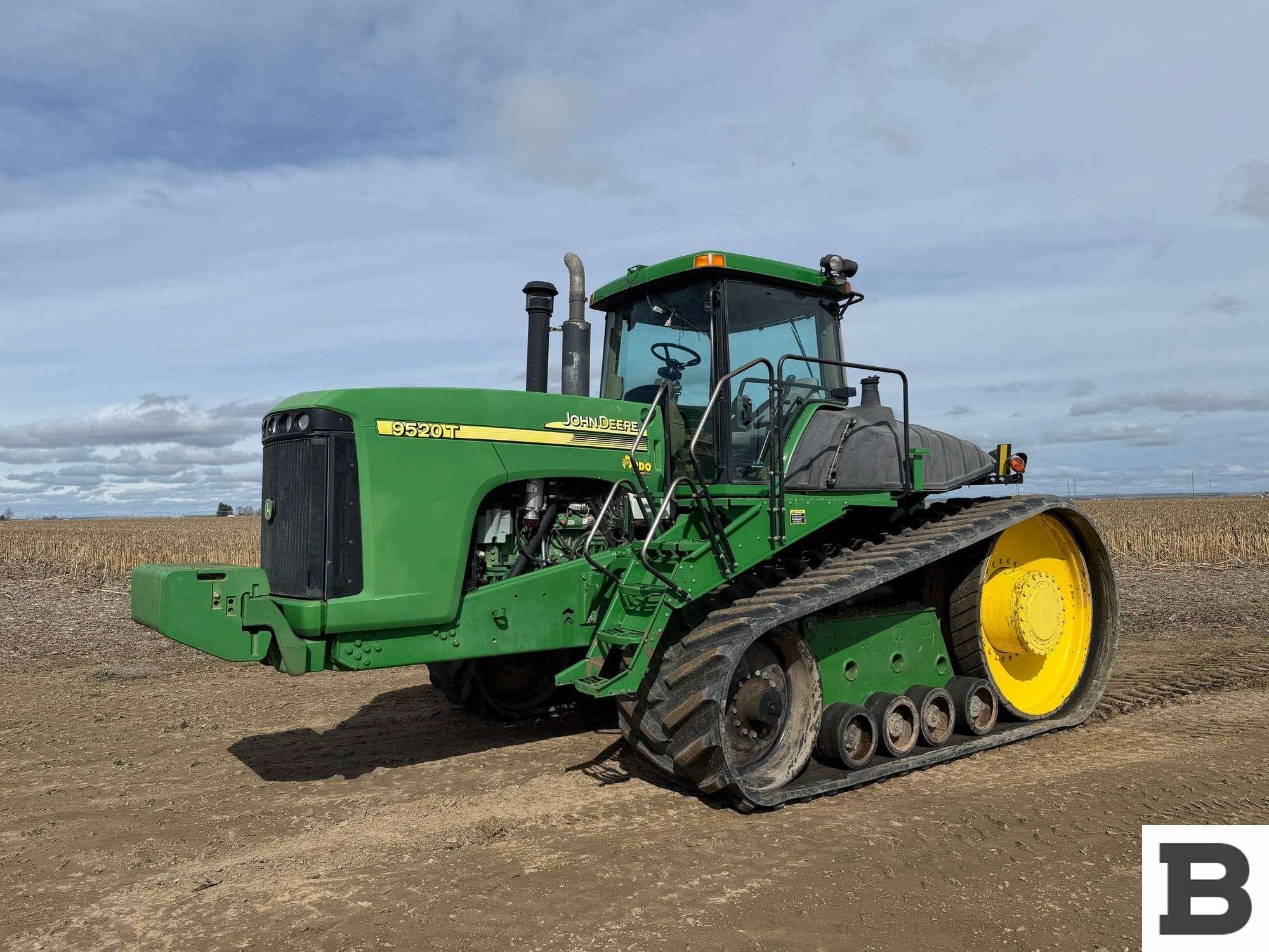 2004 John Deere 9520T Equipment Image0