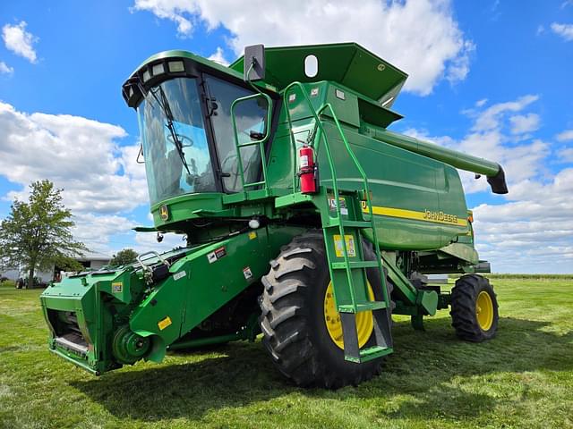 Image of John Deere 9560 equipment image 3