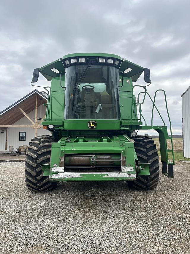 Image of John Deere 9560 equipment image 3