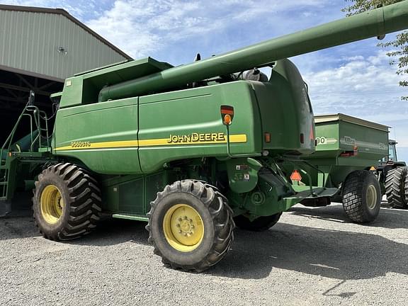 Image of John Deere 9560 STS equipment image 1