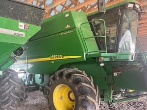 2004 John Deere 9560 STS Image