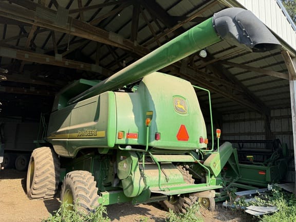 2004 John Deere 9560 STS Equipment Image0