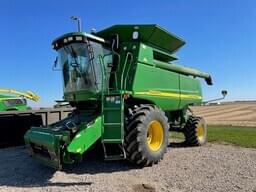Image of John Deere 9560 STS equipment image 4