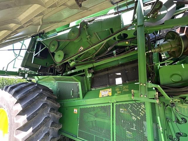 Image of John Deere 9560 STS equipment image 4