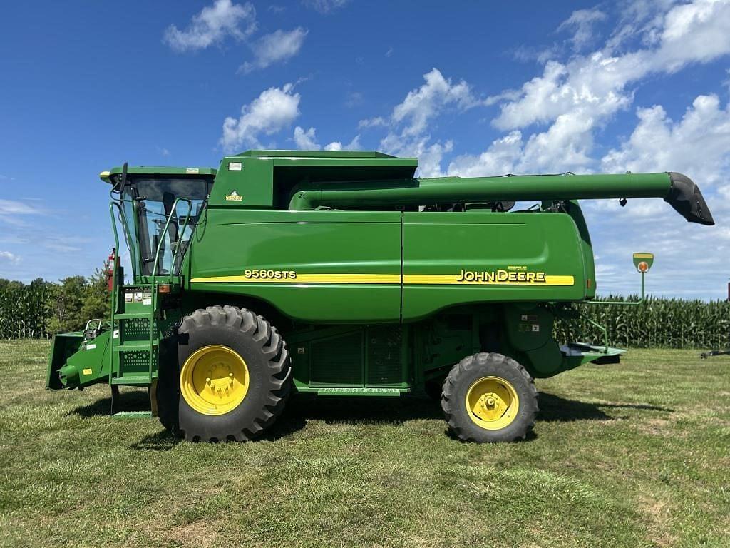 Image of John Deere 9560 STS Primary image