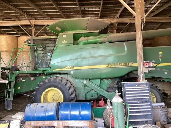Image of John Deere 9560 Primary image